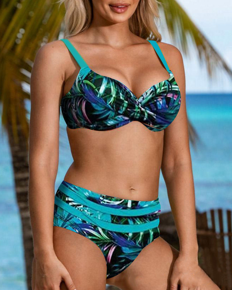 Lara | Sommerlicher Bikini mit Blattmuster