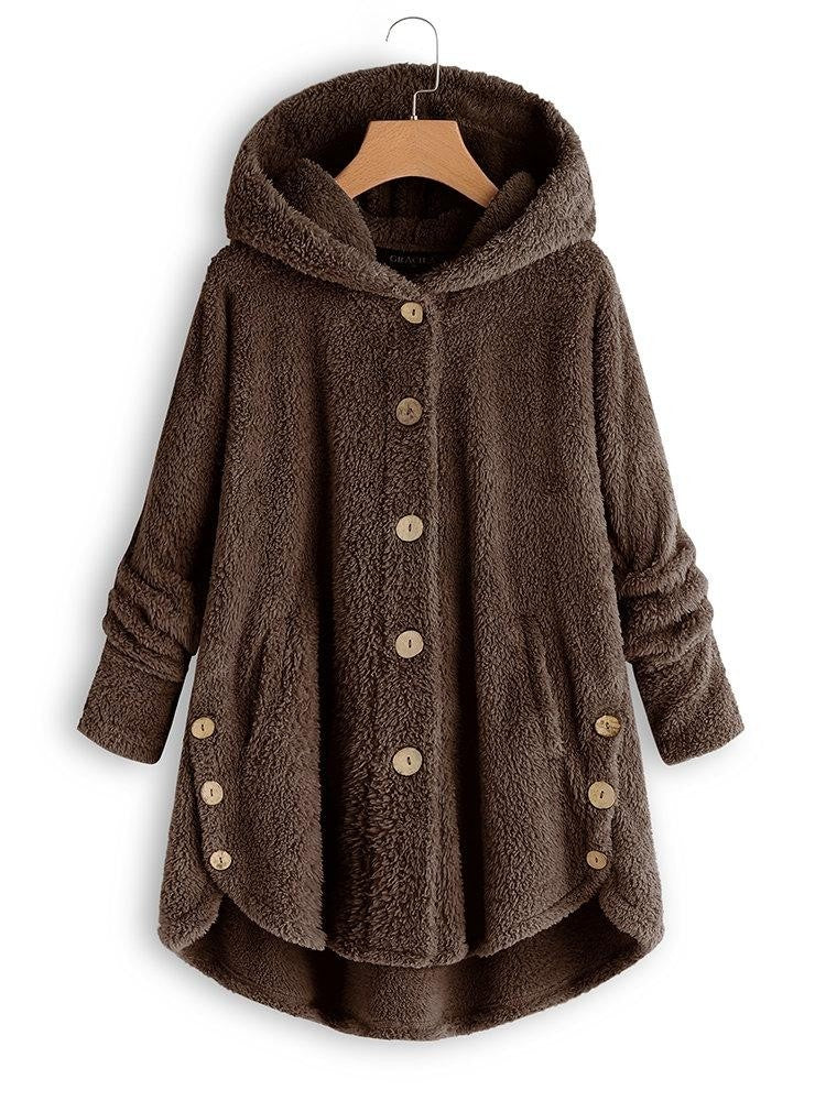Lara | Damen Wintermantel aus Flausch mit Kapuze und Knöpfen