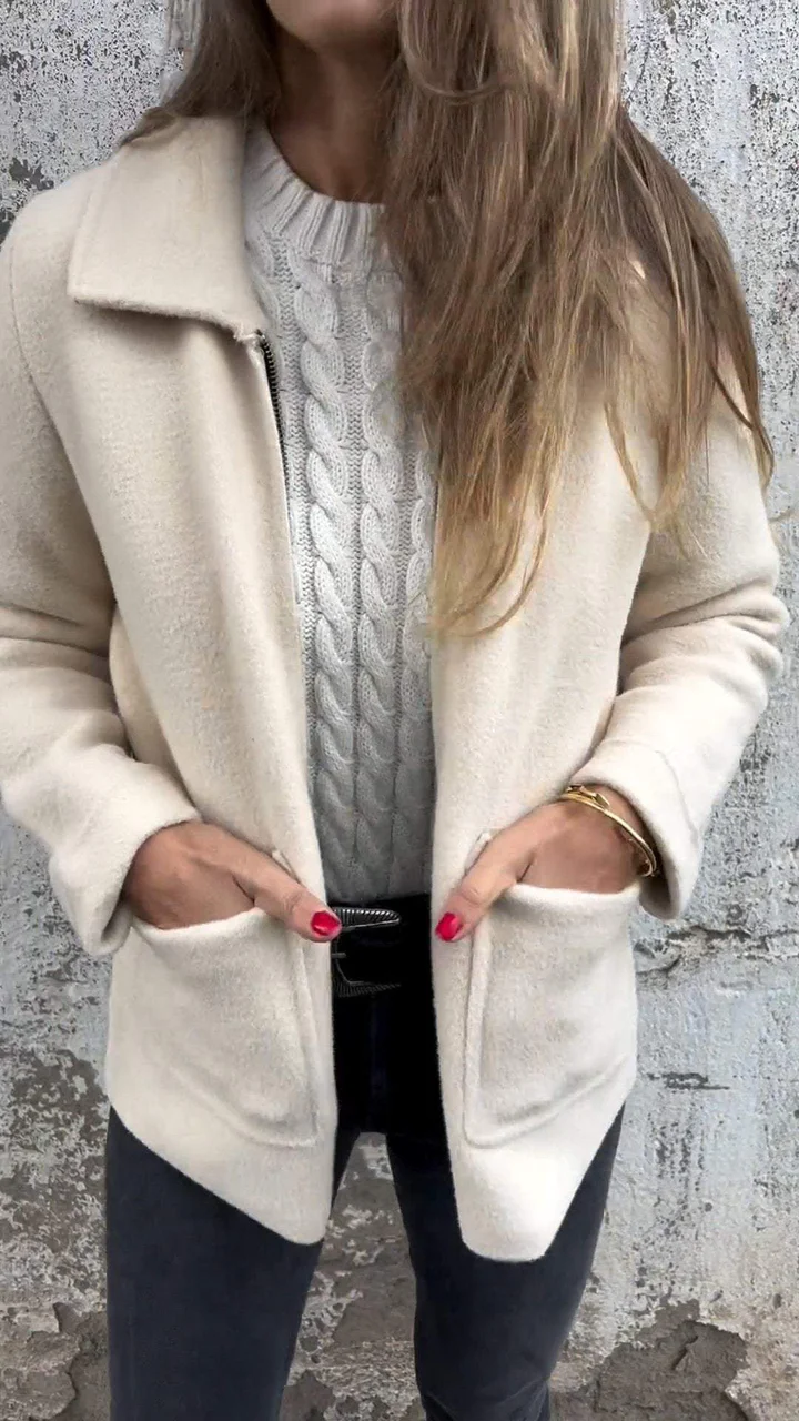 Daniela | Damen Kurzmantel mit aufgesetzten Taschen