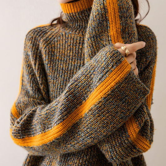 Hanna | Damen Gestreifter Rollkragenpullover mit Seitenschlitzen