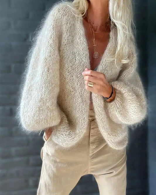 Veronika | Stylische Winter-Strickjacke für Damen