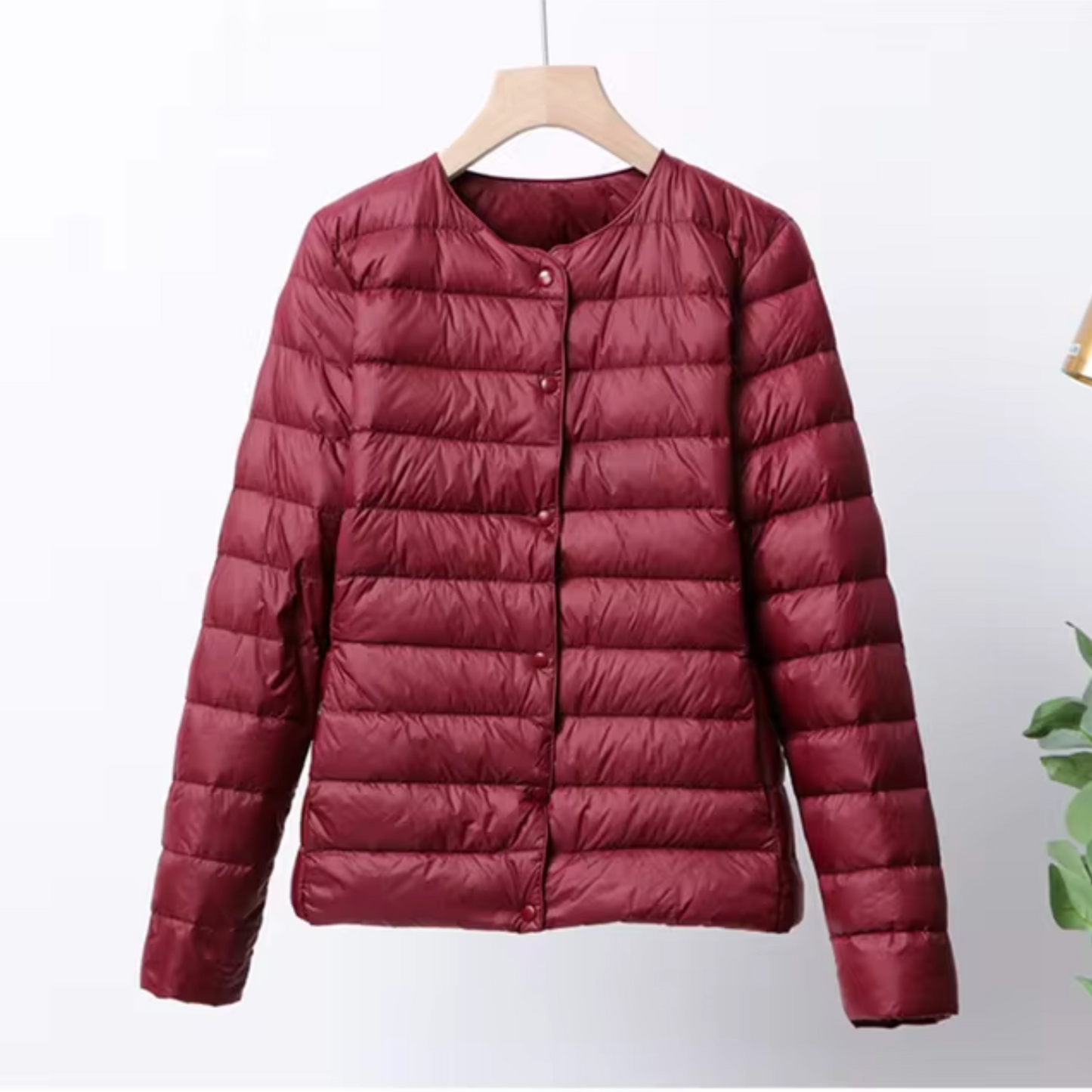 Lara | Damen Ultra Leichte Steppjacke mit Druckknöpfen