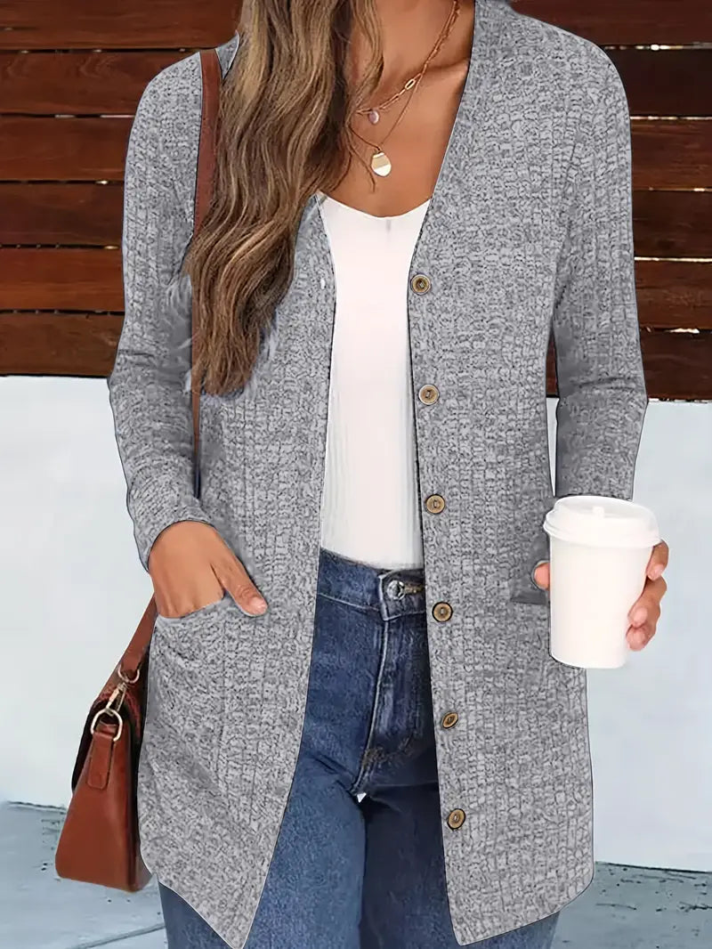 Greta | Damen Winterstrickjacke mit Knöpfen
