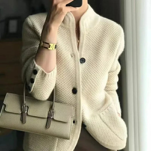 Marie | Damen Winter Strickjacke mit Knöpfen