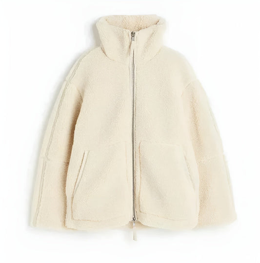 Liora – Oversized Teddyjacken