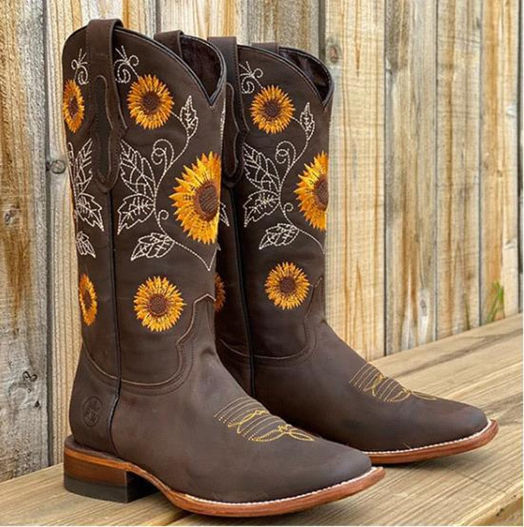 Stefanie | Elegante Stiefel mit Sonnenblumen-Stickerei