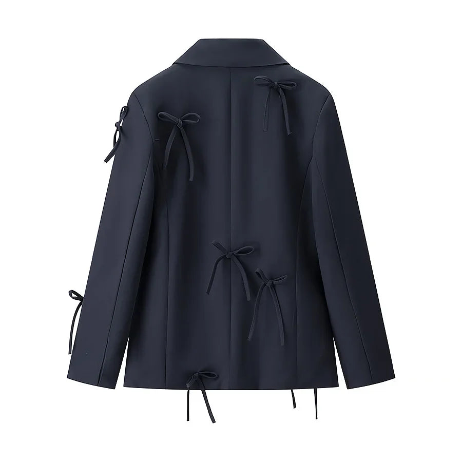 Sandra | Damen-Winterjacke mit Knöpfen und dekorativen Schleifen