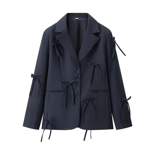 Sandra | Damen-Winterjacke mit Knöpfen und dekorativen Schleifen