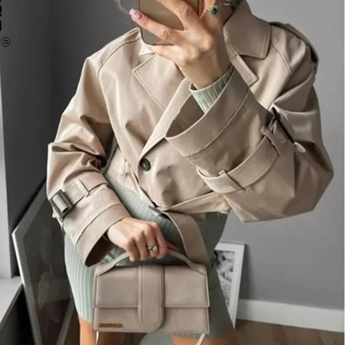 Greta | Frauen Winter-Cropped-Jacke mit Gürtel