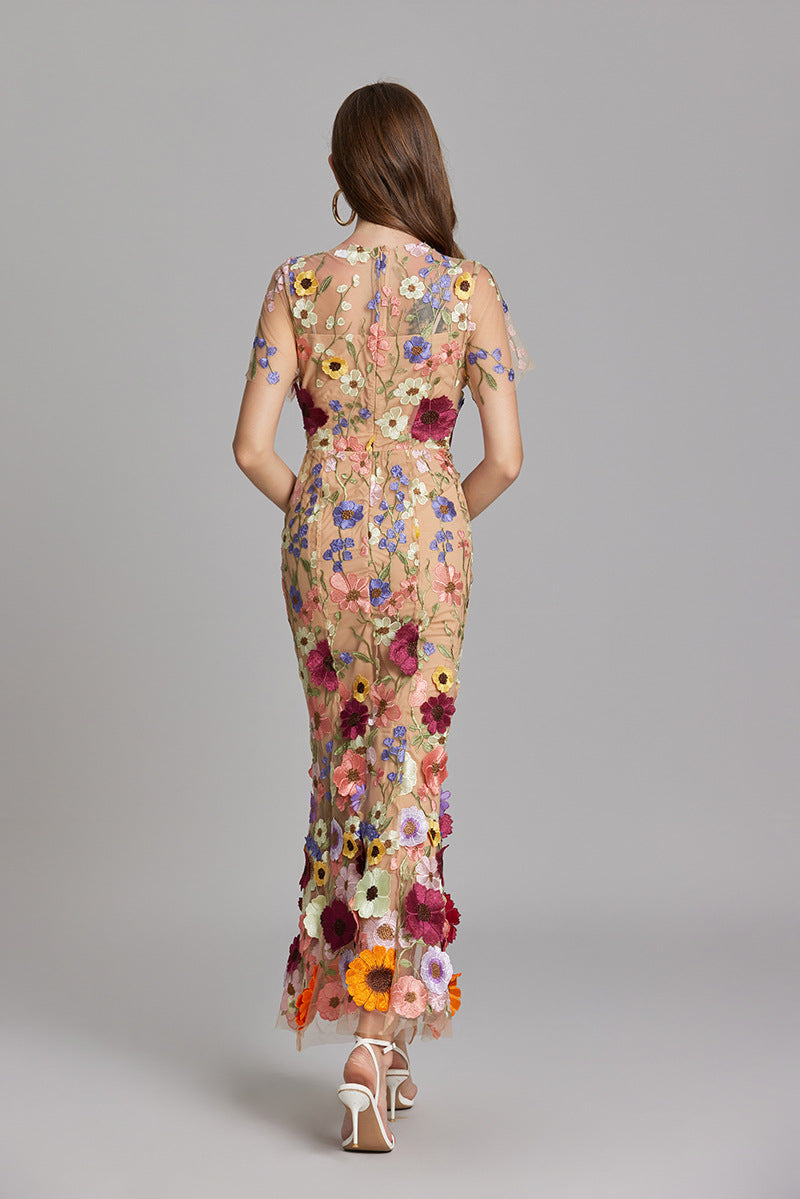 Lara | Elegantes Blumenkleid aus Mesh