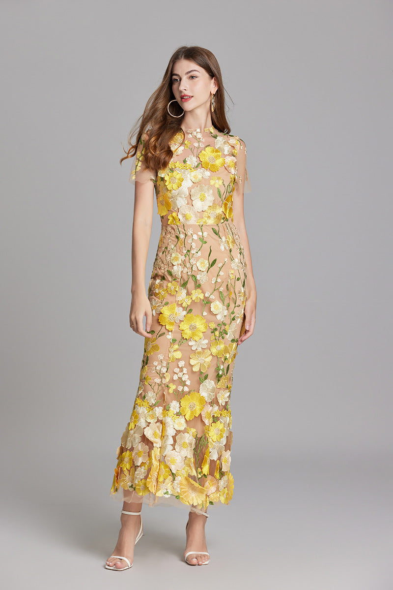 Lara | Elegantes Blumenkleid aus Mesh
