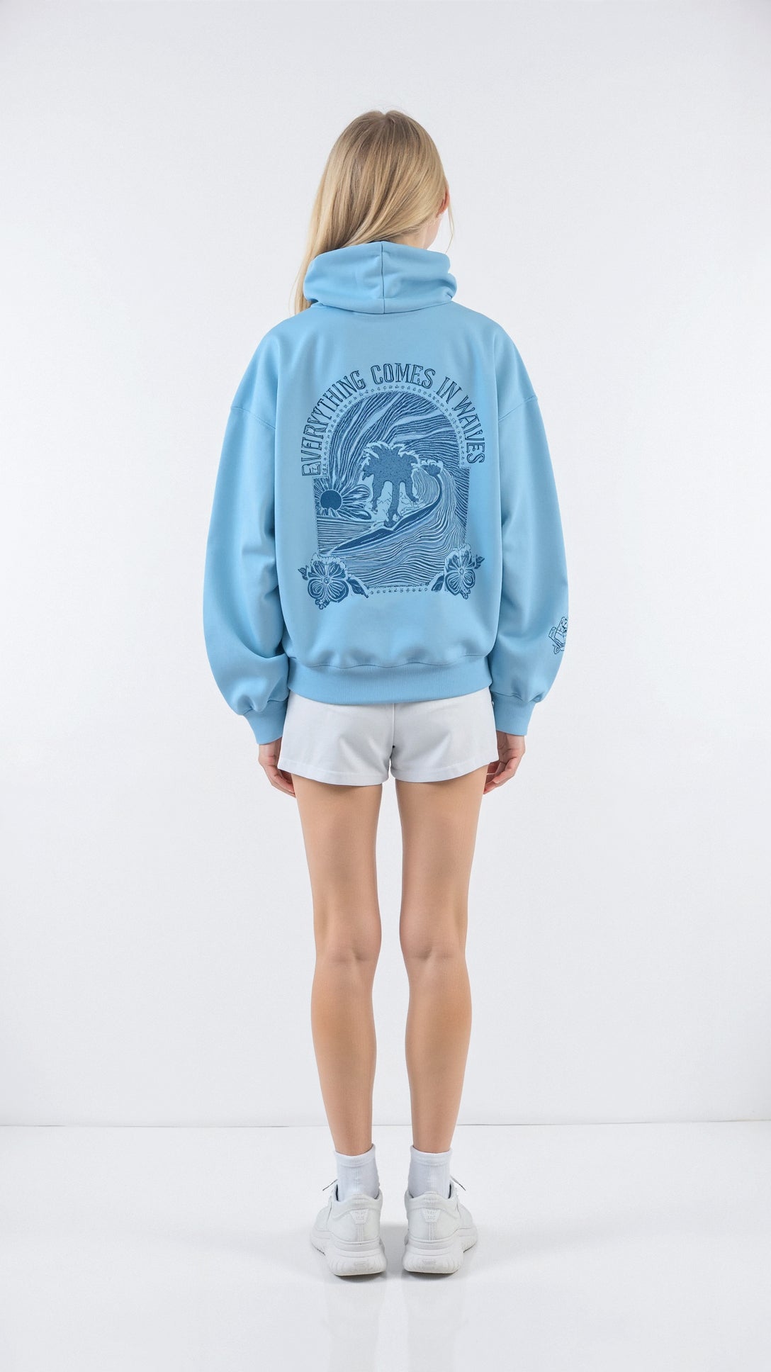 Annika | Damen Kapuzenpullover mit Tropenmuster und Kängurutasche