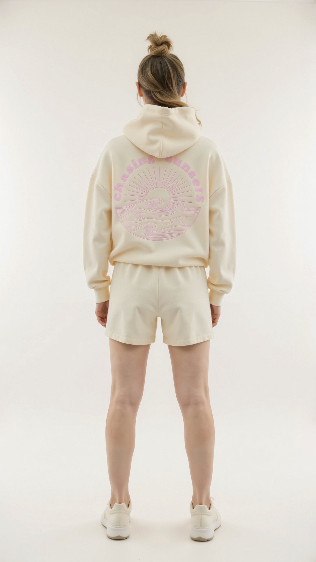 Annika | Damen Kapuzenpullover mit Tropenmuster und Kängurutasche