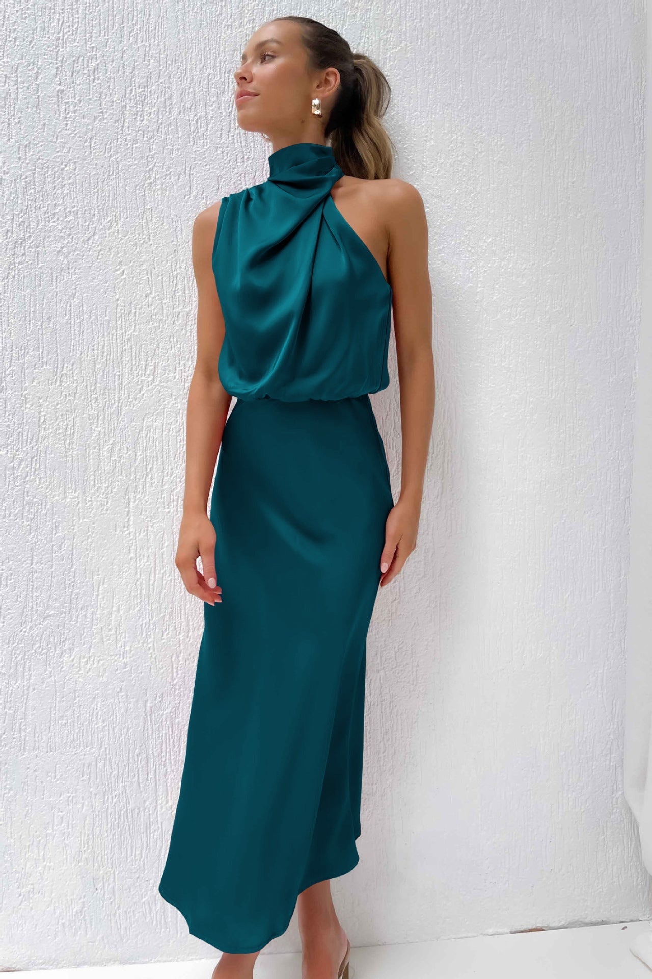 Claudia | Elegantes Halterneck Satin Kleid