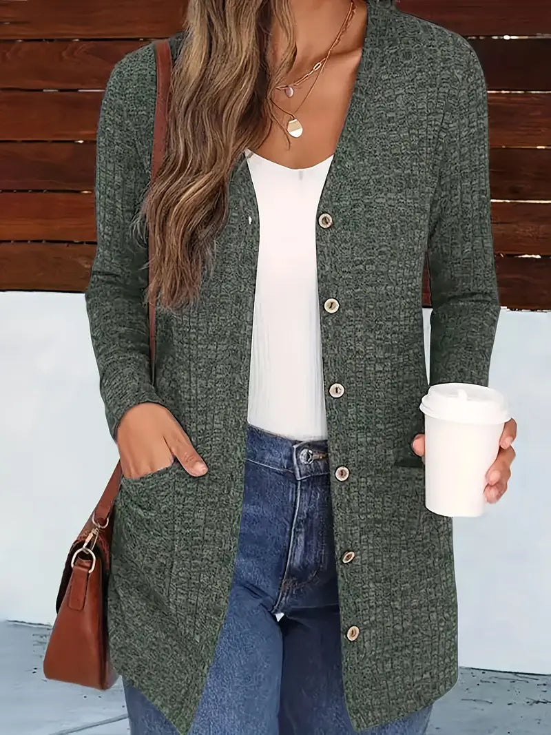 Greta | Damen Winterstrickjacke mit Knöpfen