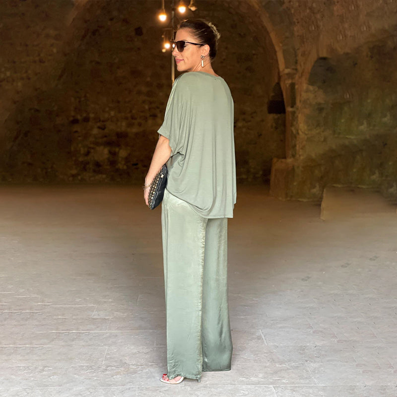 Rita | Damen Eleganter Lockerer Satin Jumpsuit